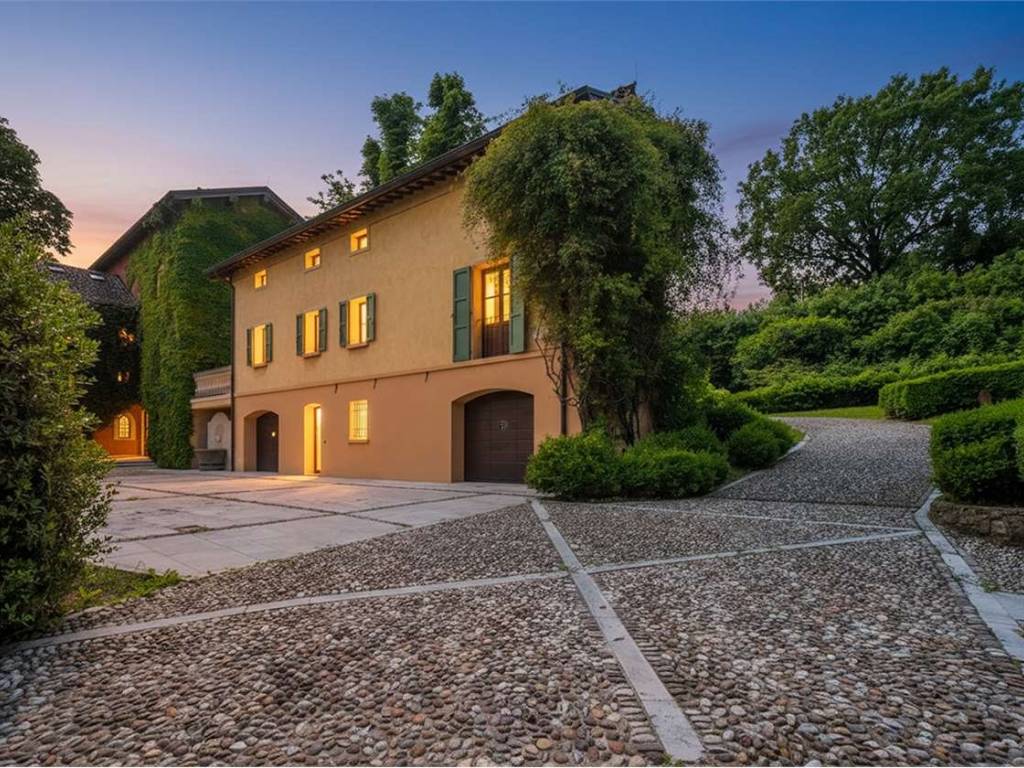 Villa a Quattro castella in Edmondo De Amicis, 5 - Foto 4