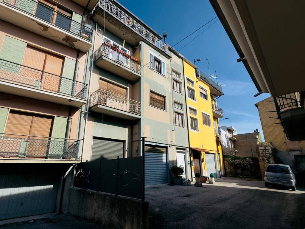 Appartamento a Grottaminarda in via pietrantonio perillo - Foto 2