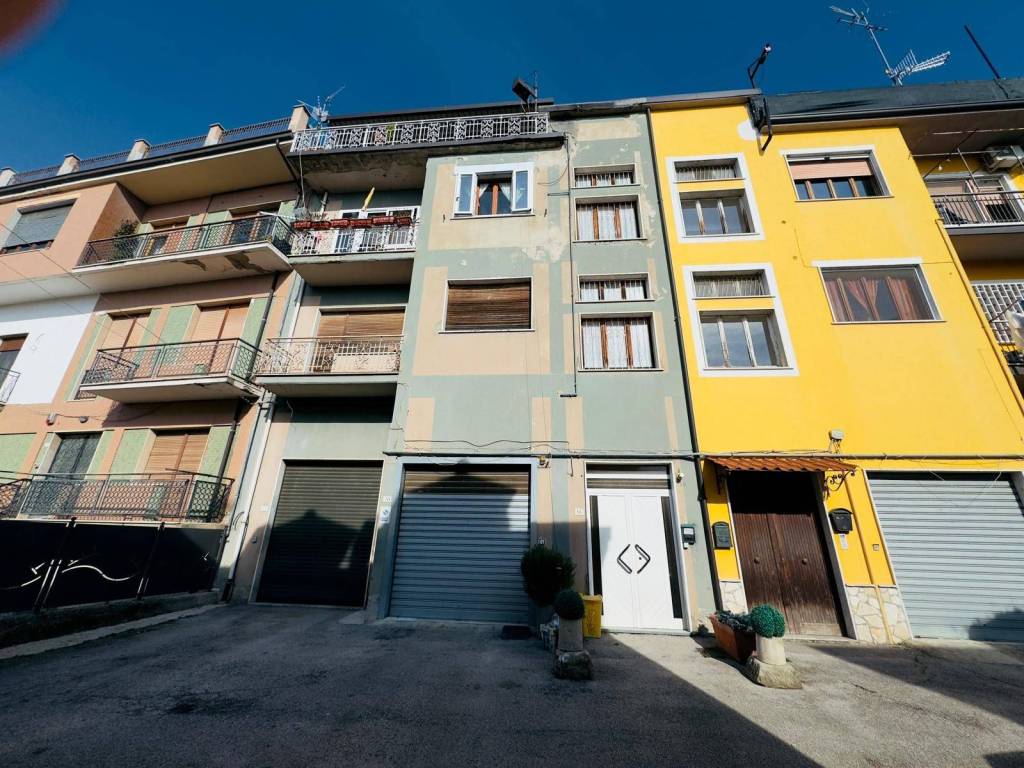 Appartamento a Grottaminarda in via pietrantonio perillo - Foto 3
