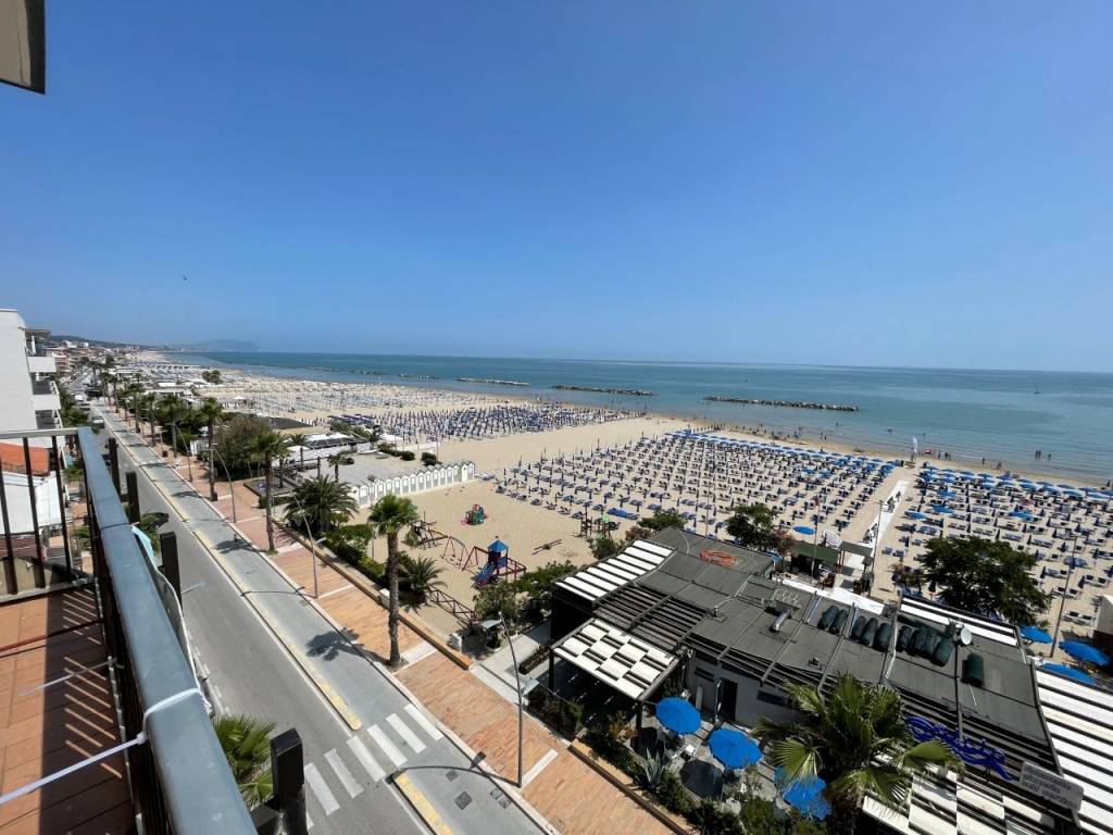 Appartamento a Civitanova marche in Viale Giacomo Matteotti, 198 - Foto 4