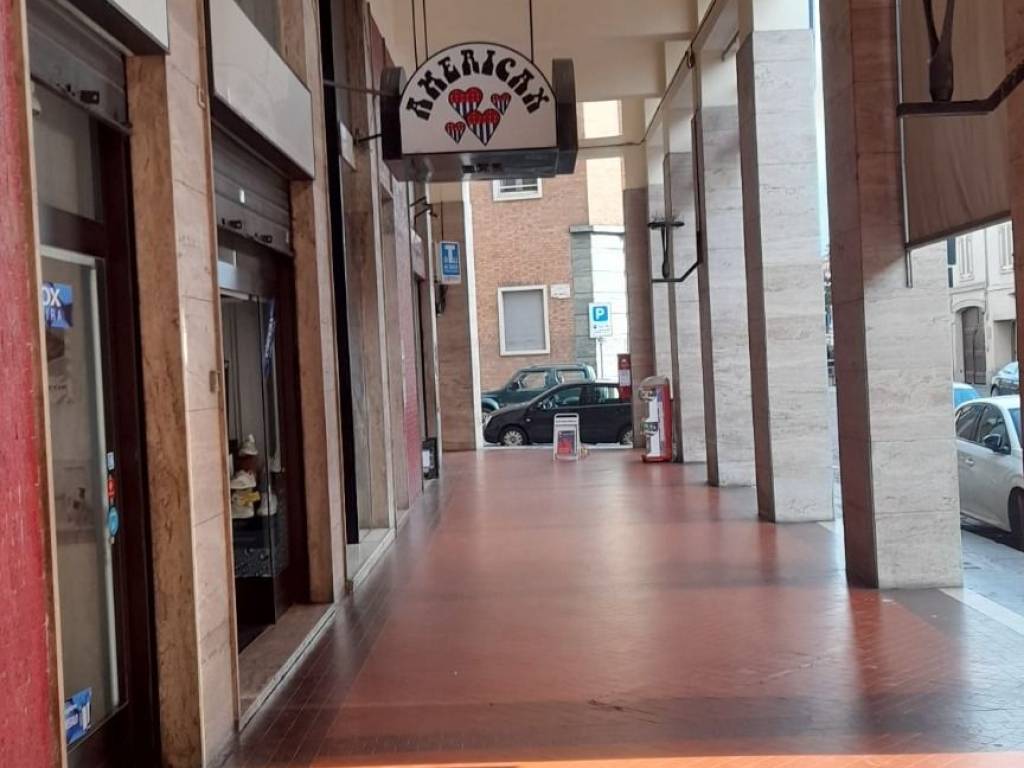 Appartamento a Asti in Via Camillo Benso di Cavour, 130 - Foto 3