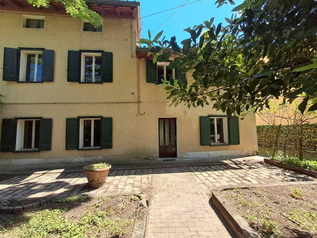 Villa a Gradisca d'isonzo in Via Gorizia, 28 - Foto 3