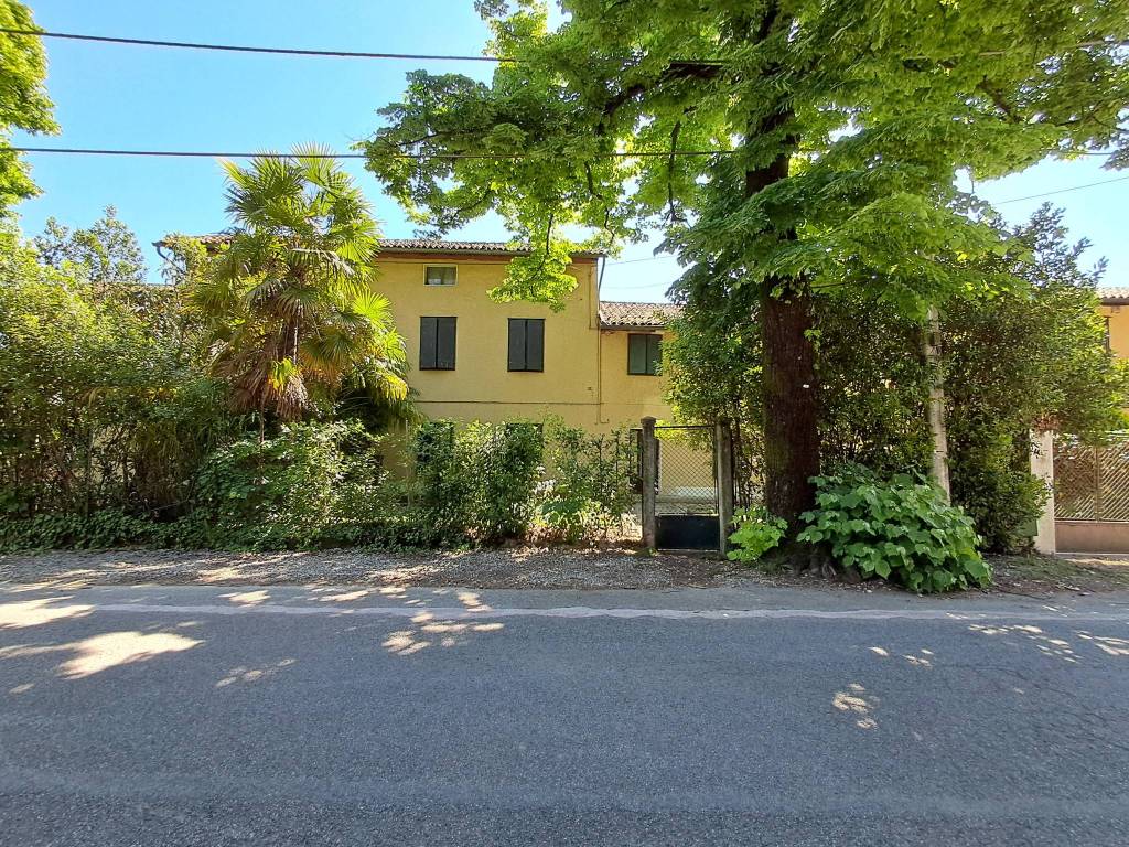 Villa a Gradisca d'isonzo in Via Gorizia, 28 - Foto 5