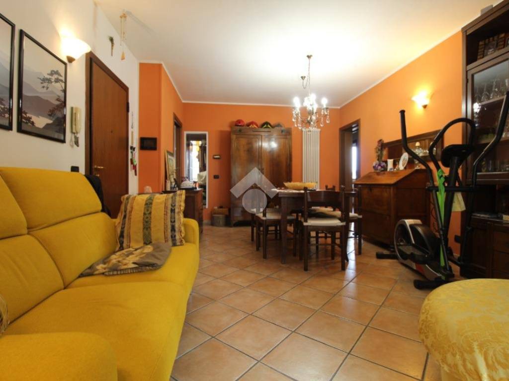 Appartamento a Cadelbosco di sopra in Via spallanzani, 11 - Foto 4