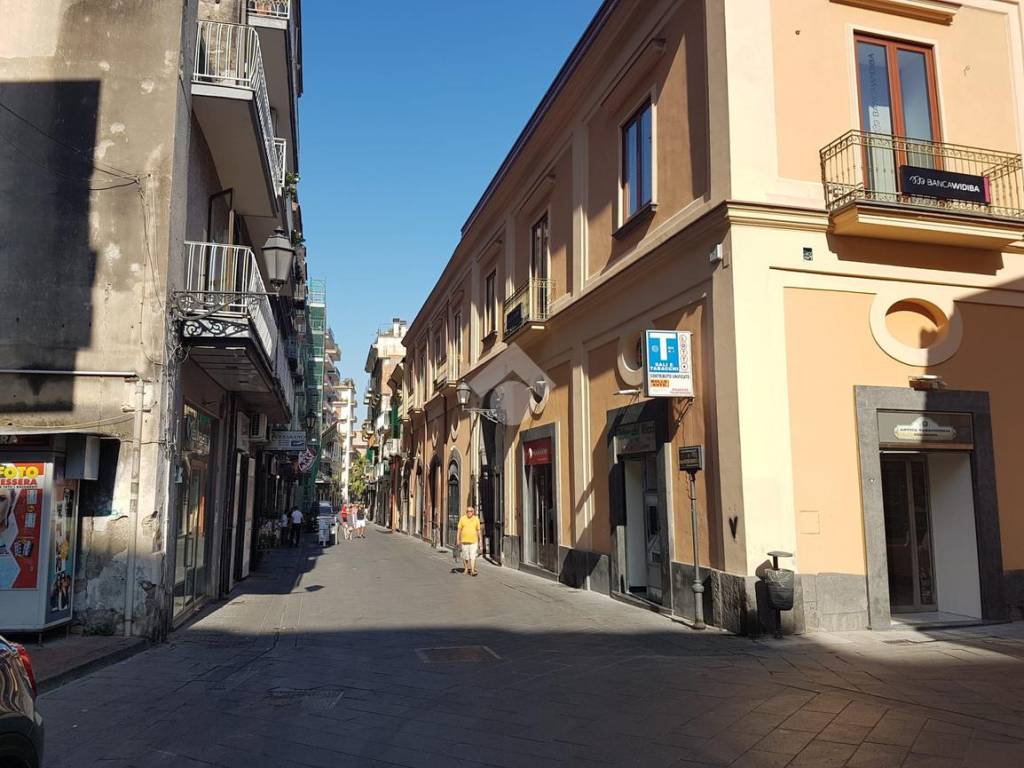 Appartamento a Nocera inferiore in Piazza Giovanni Amendola, 19 - Foto 2