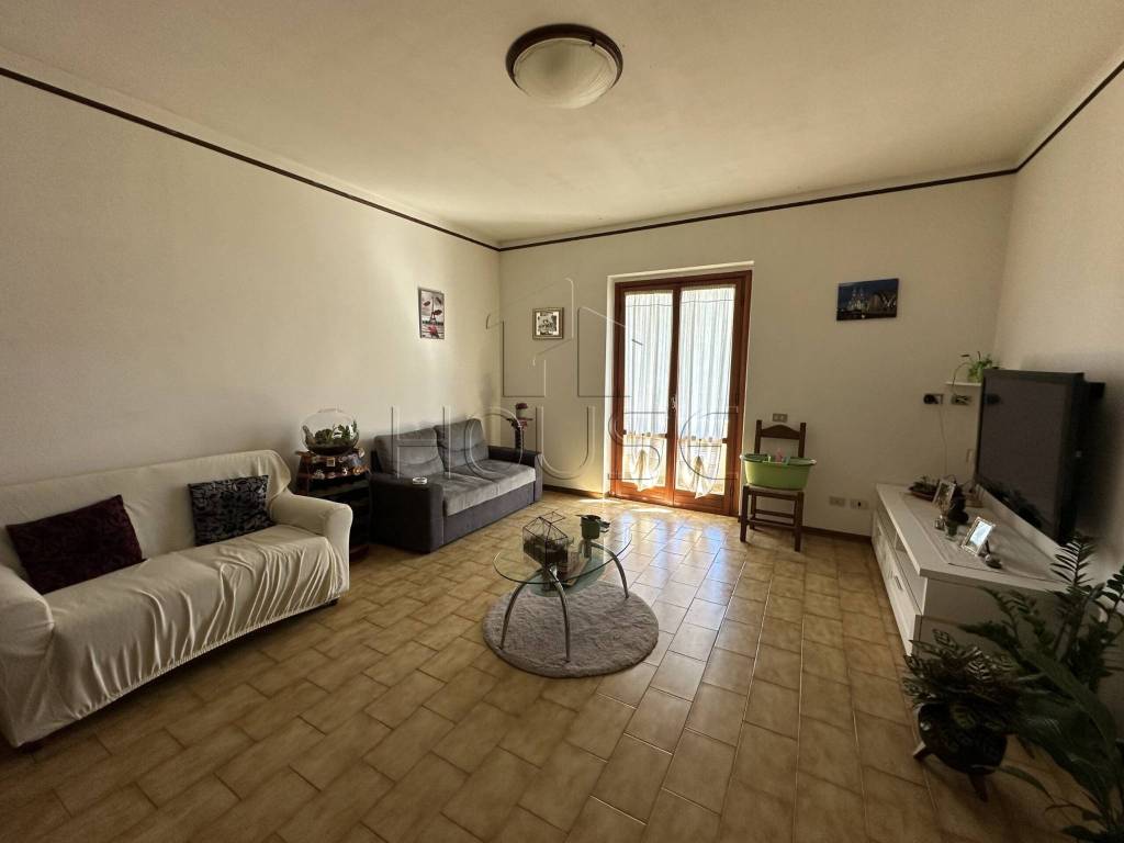 Appartamento a Umbertide in Via Verna - Foto 4