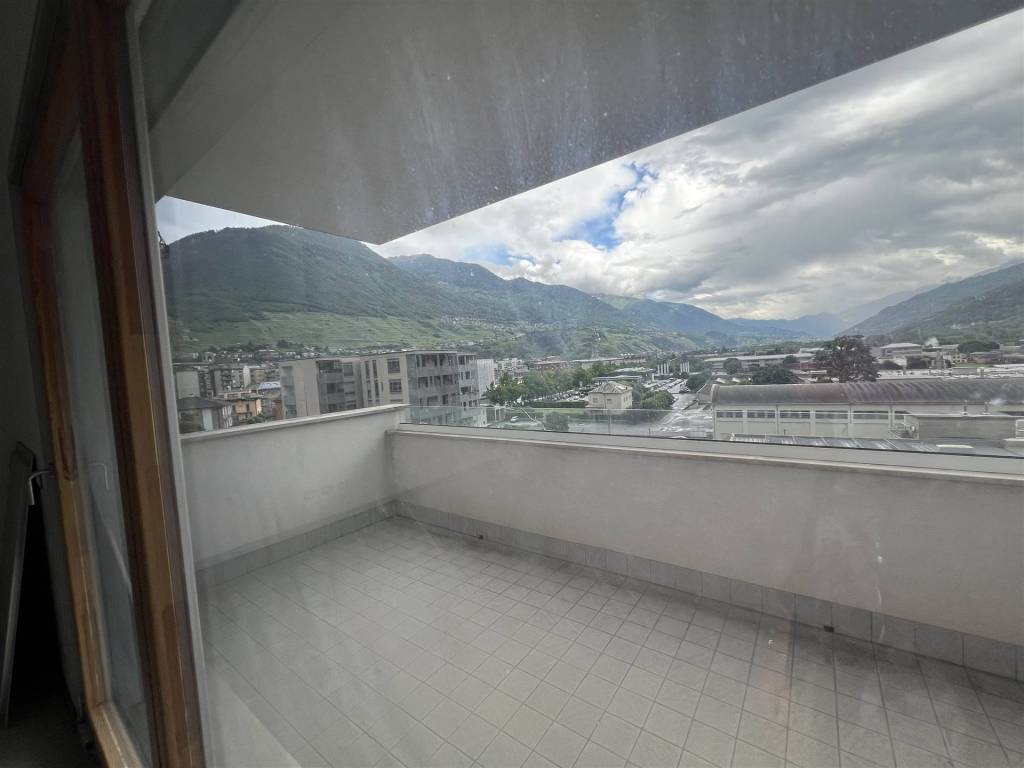Appartamento a Sondrio in Piazza Carini - Foto 2