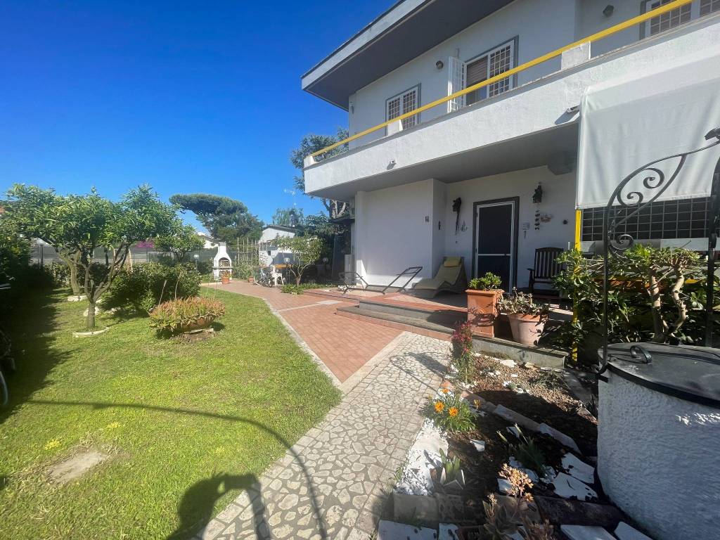 Villa a Terracina in Via Albasol-Weekend - Foto 2