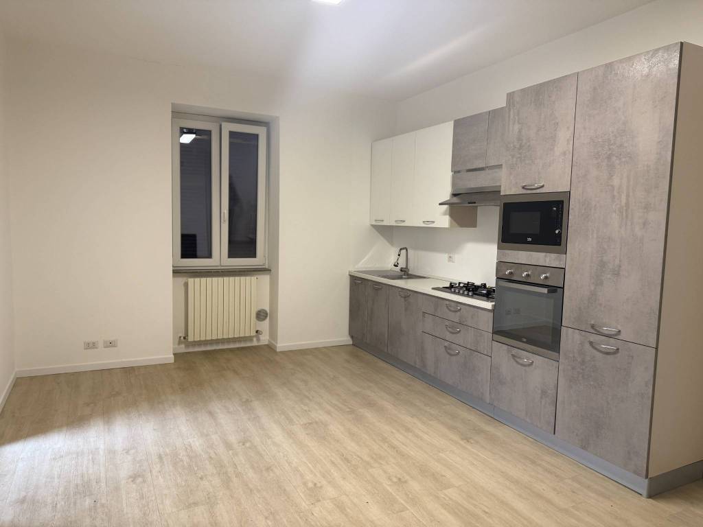 Appartamento a Arona in Via Milano - Foto 4