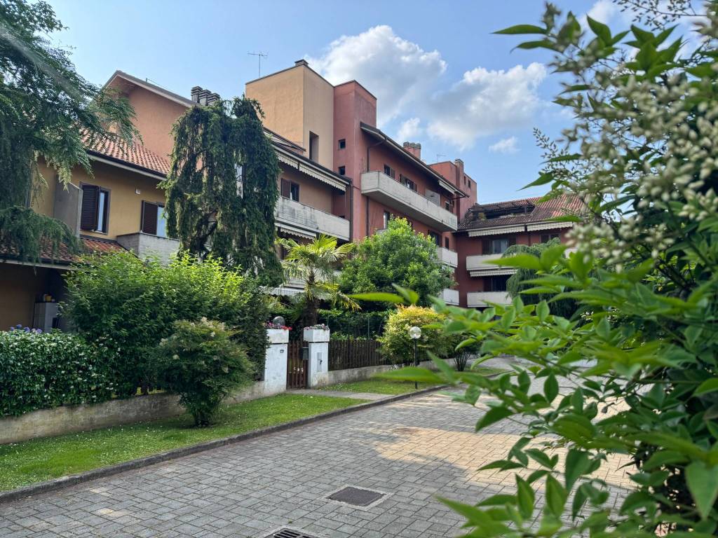 Appartamento a Agrate brianza in Via Madre M. Bucchi, 3 - Foto 3