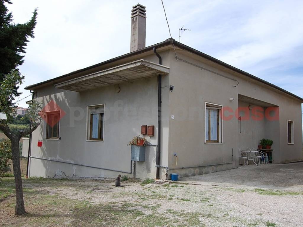 Casa indipendente a Atri in Via Castelvecchio - Foto 2