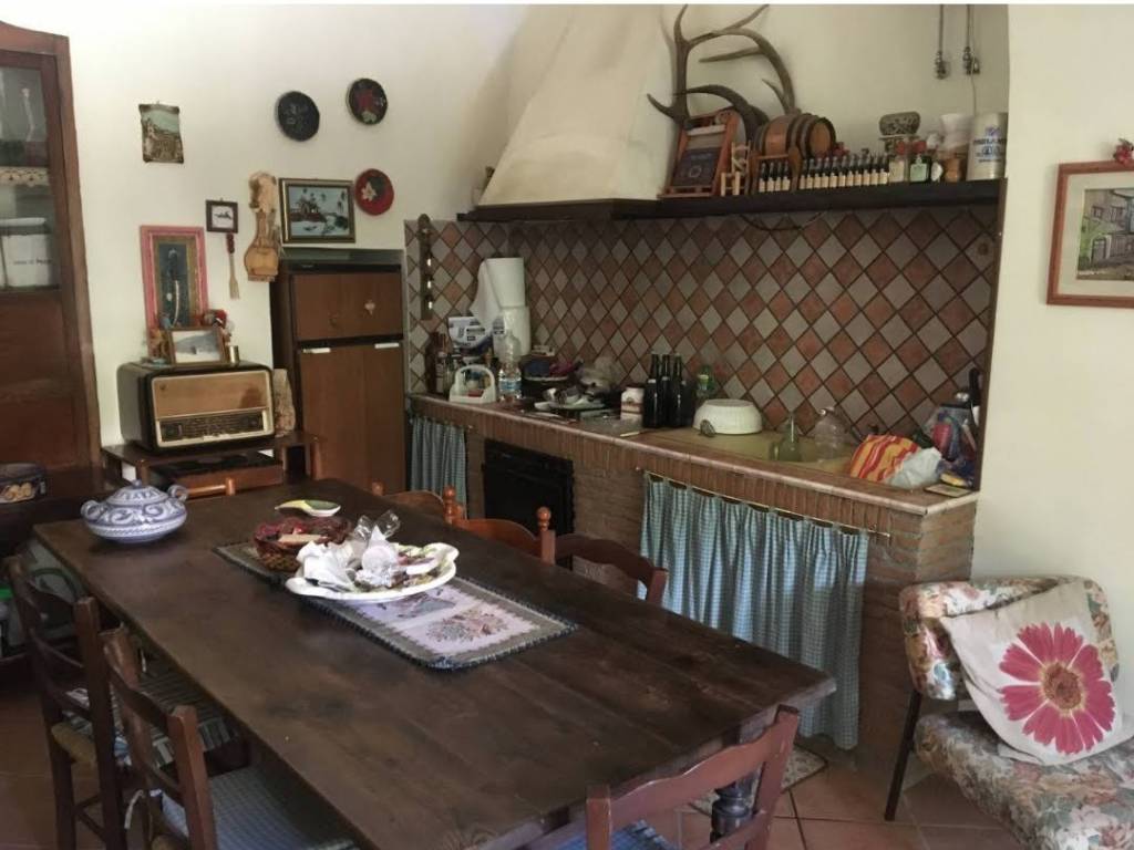 Casa indipendente a Caserta in Via Domenico Fontana - Foto 2