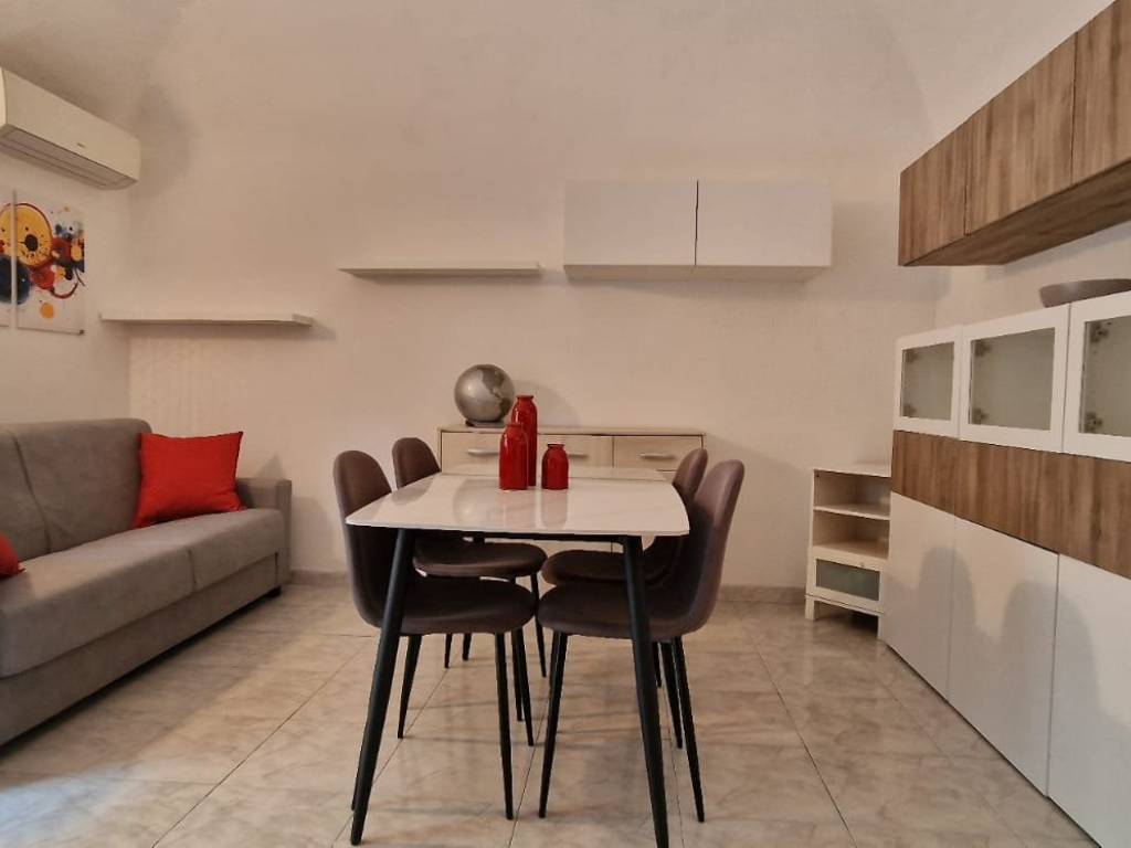 Appartamento a Alessandria in Via Volturno - Foto 2