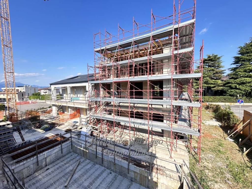 Appartamento a Peschiera del garda in Via Bell'Italia - Foto 4