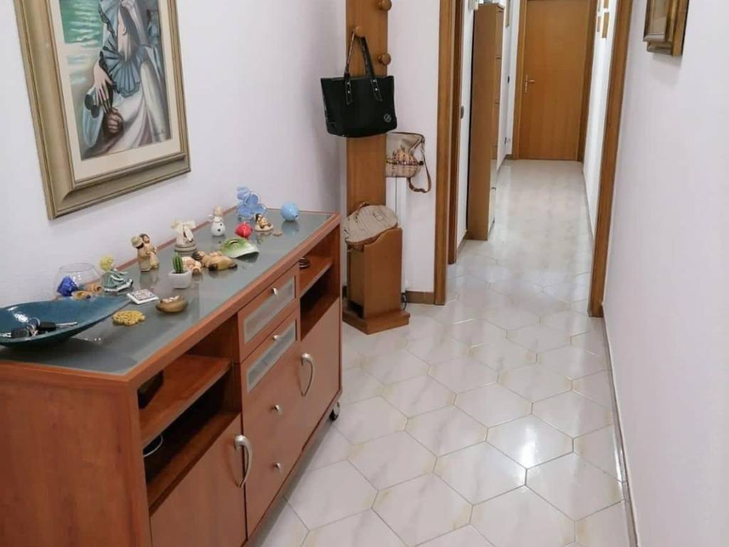 Appartamento a Taranto in Via Emilia, 41 - Foto 3