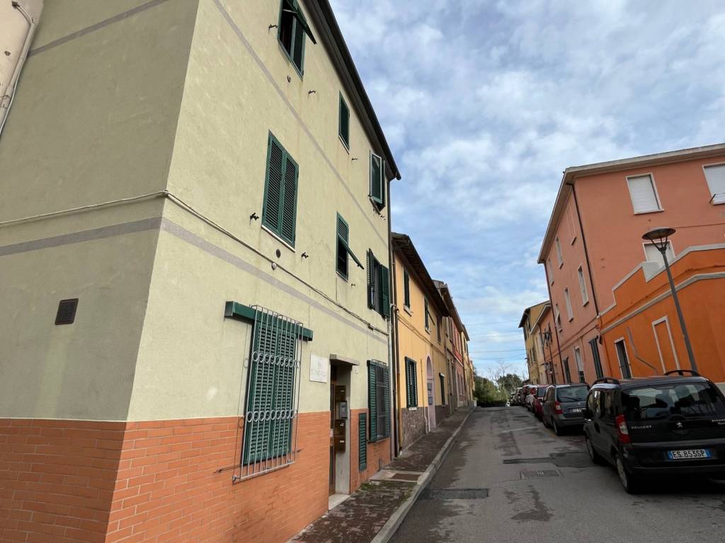 Appartamento a Piombino in Via del Chiassatello - Foto 5