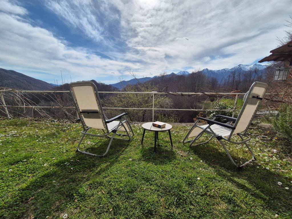 Casa indipendente a Varallo in Frazione Cavaglia - Foto 3