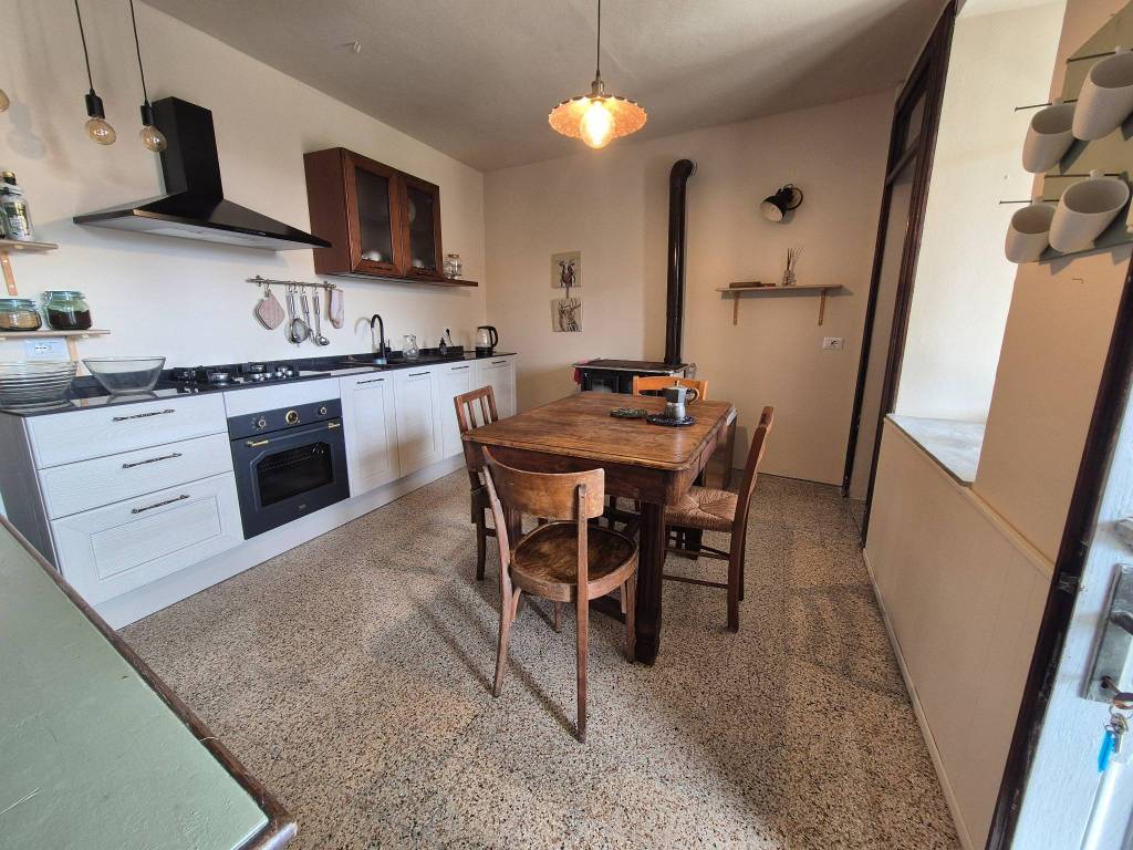 Casa indipendente a Varallo in Frazione Cavaglia - Foto 5