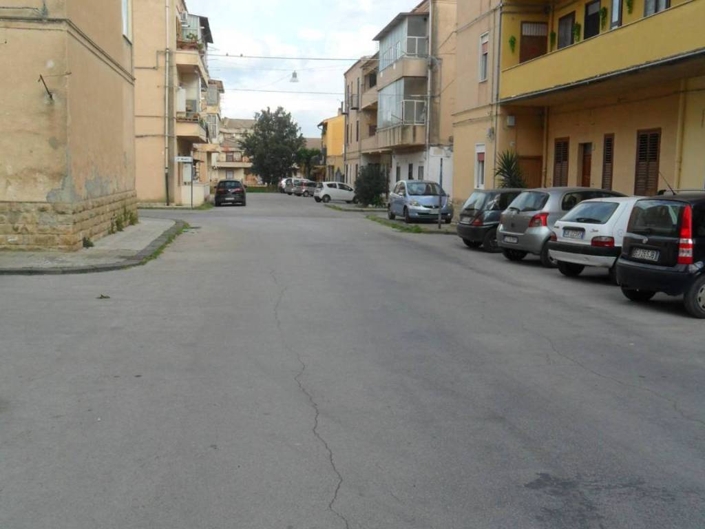 Appartamento a Caltanissetta in Piazza Santa Flavia - Foto 3