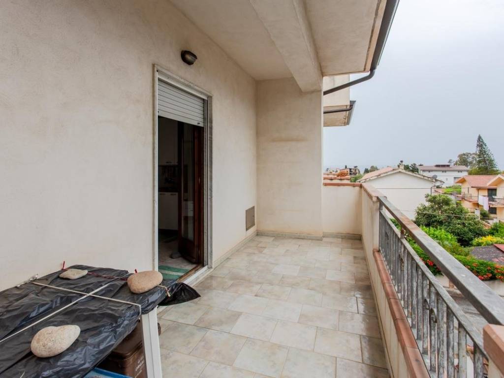 Appartamento a Melito di porto salvo in Via Rumbolo - Foto 4