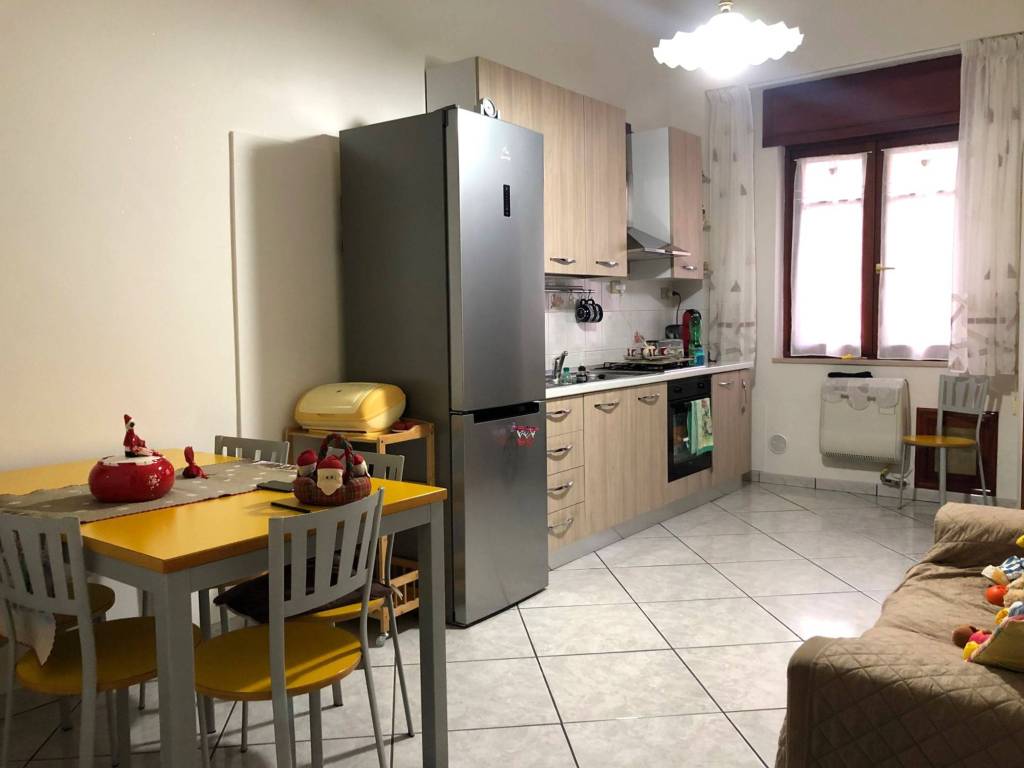 Casa indipendente a Apricena in Corso Vittorio Veneto, 144 - Foto 2