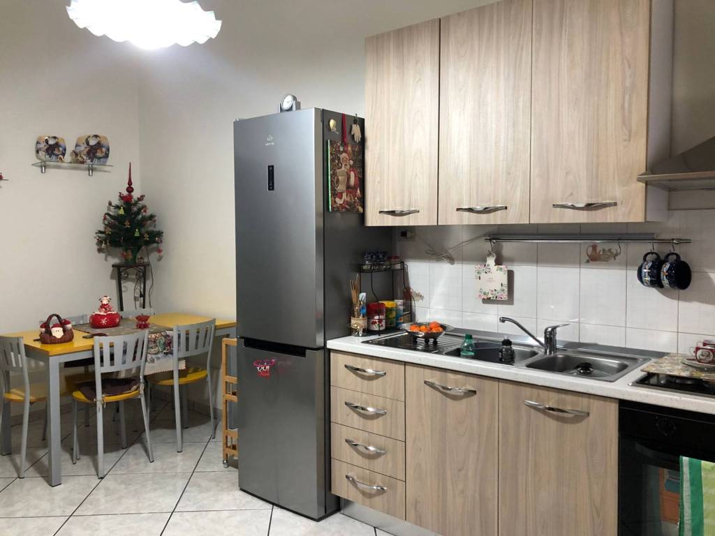Casa indipendente a Apricena in Corso Vittorio Veneto, 144 - Foto 4