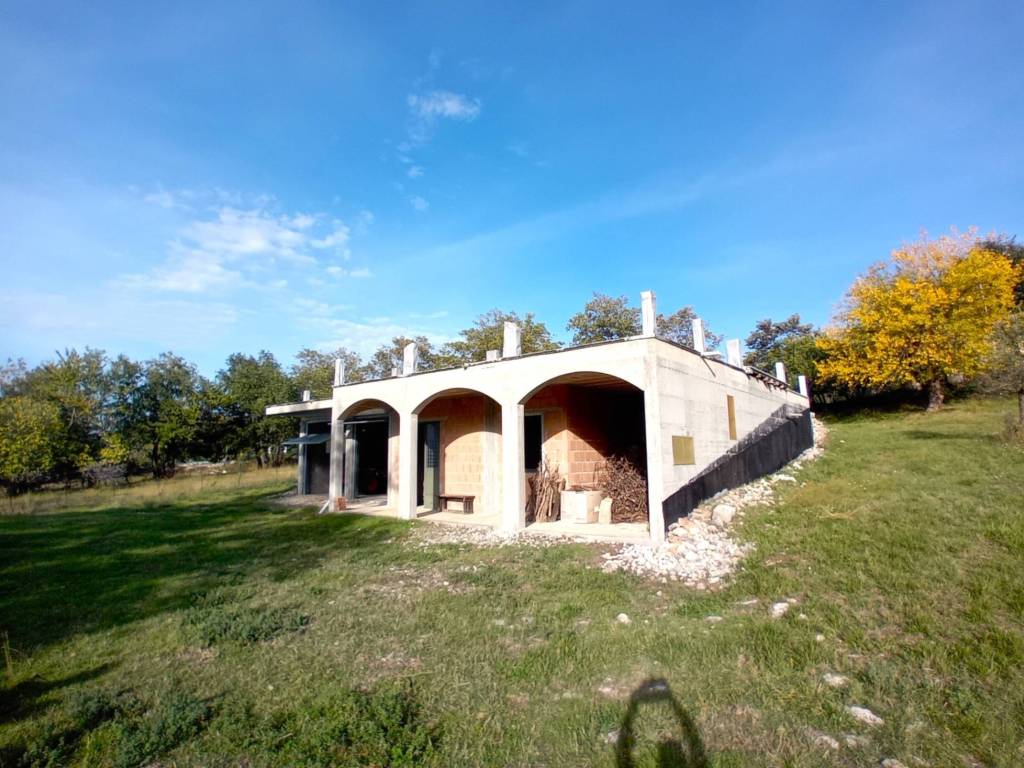 Villa a Caramanico terme in SP66 - Foto 3