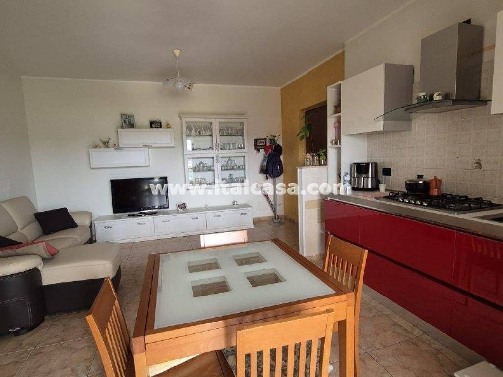 Appartamento a Crotone in via malta - Foto 4