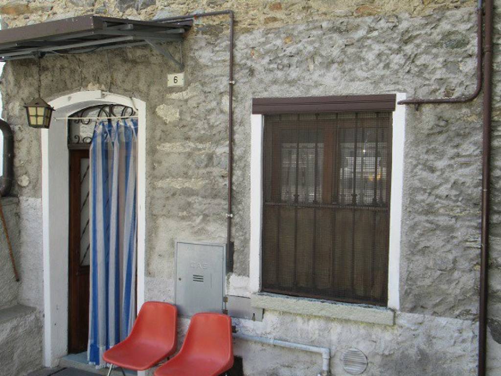 Casa indipendente a Buglio in monte in Via Giuseppe Mazzini - Foto 2