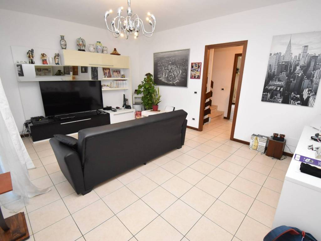 Casa indipendente a Pietrasanta in Via Provinciale Vallecchia, 56 - Foto 2