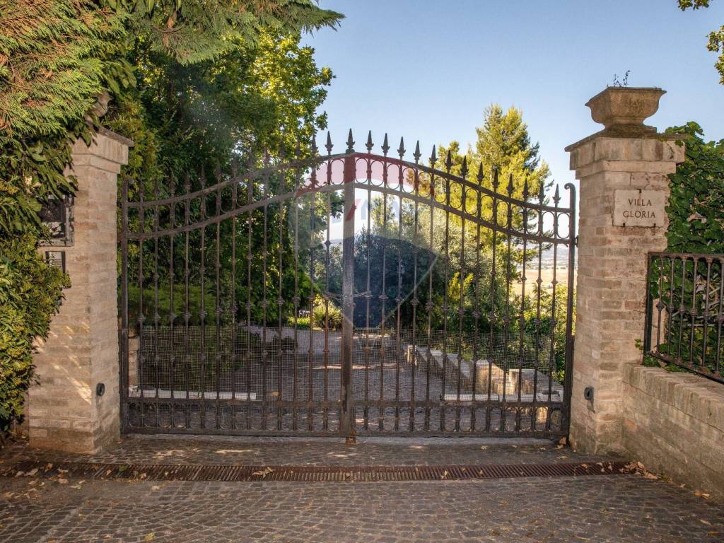 Villa a Recanati in Viale Filippo Corridoni - Foto 2