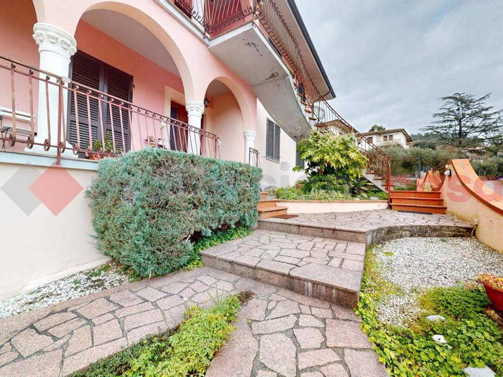 Villa a Bagni di lucca in Via della chiusa, Fornoli, 21 - Foto 5