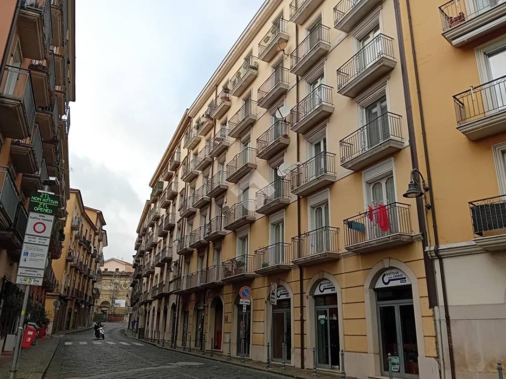 Loft / open space a Avellino in Corso Umberto I, 41 - Foto 4