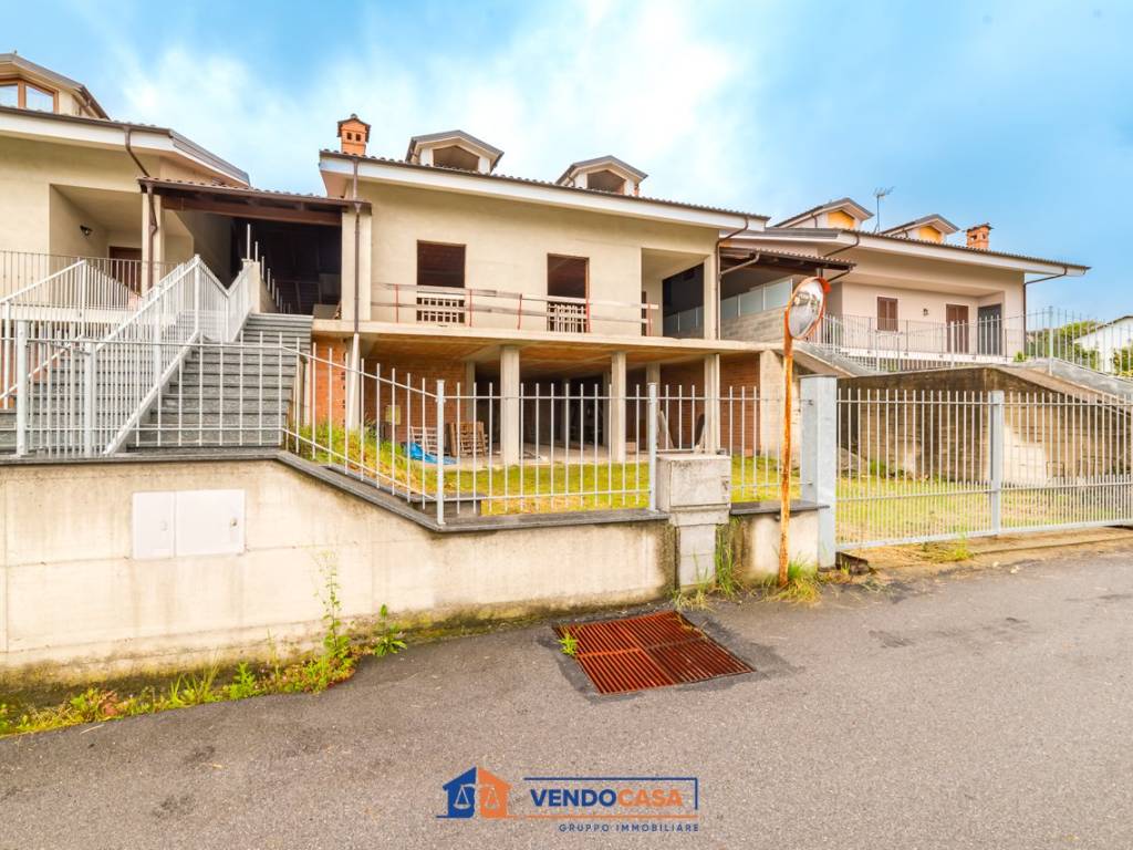 Casa indipendente a Saluzzo in Via Revello - Foto 2