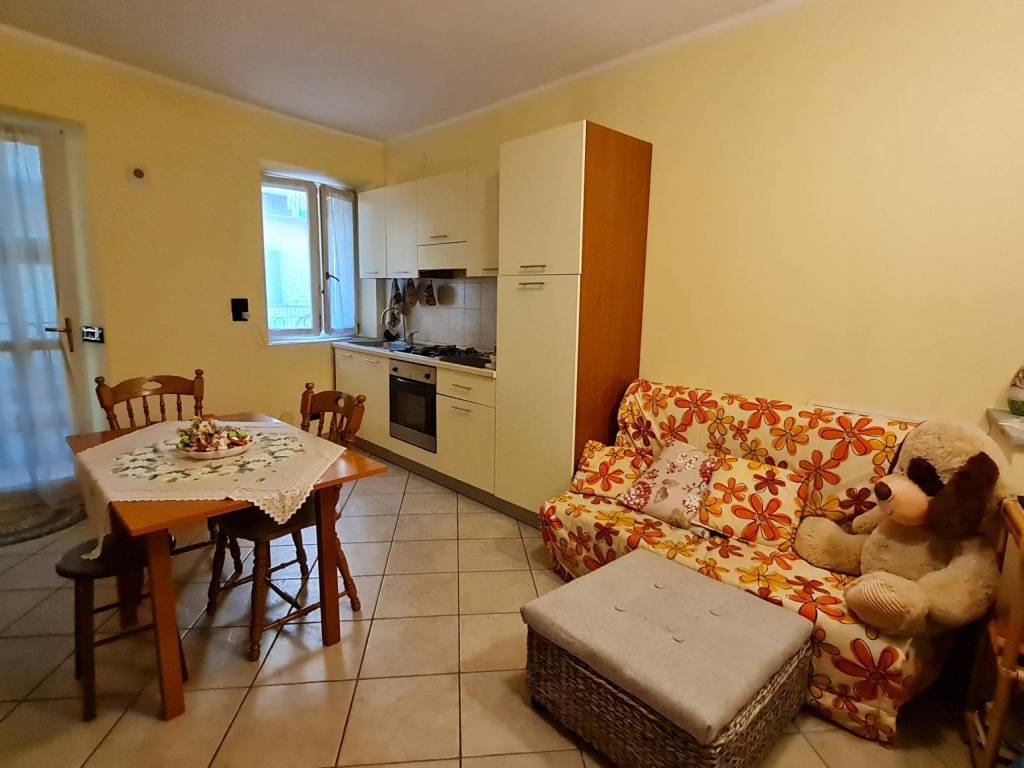 Appartamento a Novara in Via Tenente Generale Paolo Solaroli, 2 - Foto 2