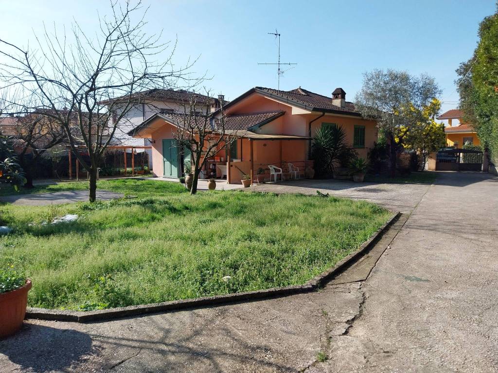 Villa a Massarosa in Via Sterpeti - Foto 2