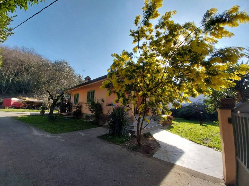 Villa a Massarosa in Via Sterpeti - Foto 5