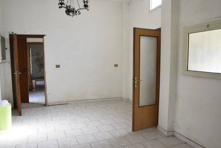 Casa indipendente a Santi cosma e damiano in Via Francesco Baracca - Foto 4