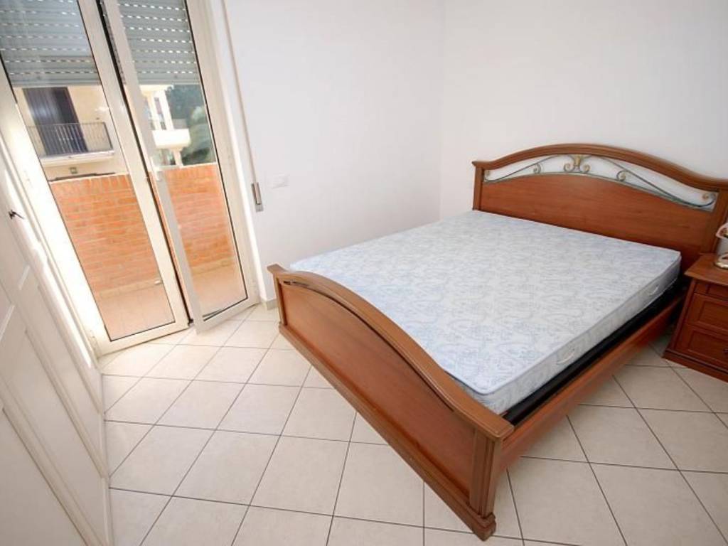 Appartamento a Alba adriatica in Via Leopardi, 19 - Foto 2