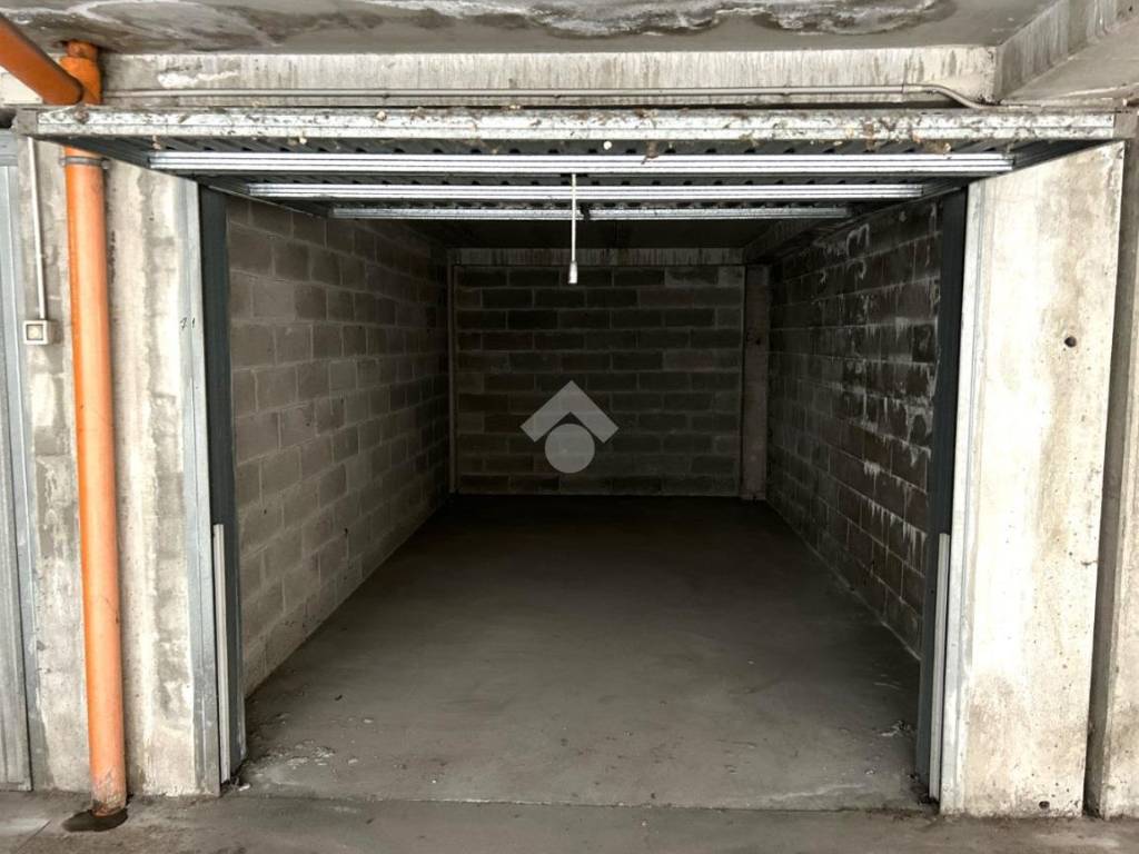 Box / garage a Cremona in Via Marco Furio Bibaculo - Foto 4