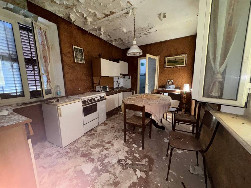 Rustico / casale a Agliano terme in Via Principe Amedeo, 37 - Foto 3