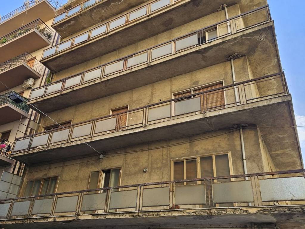 Palazzo / stabile a Reggio calabria in Viale Aldo Moro Traversa Privata D, 17 - Foto 2