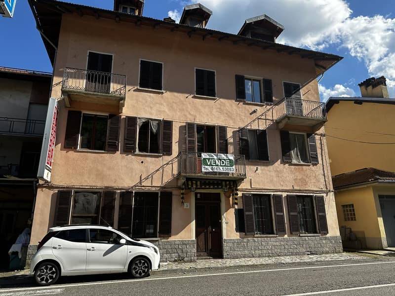 Casa indipendente a Varallo in Strada Provinciale di Alagna - Foto 5