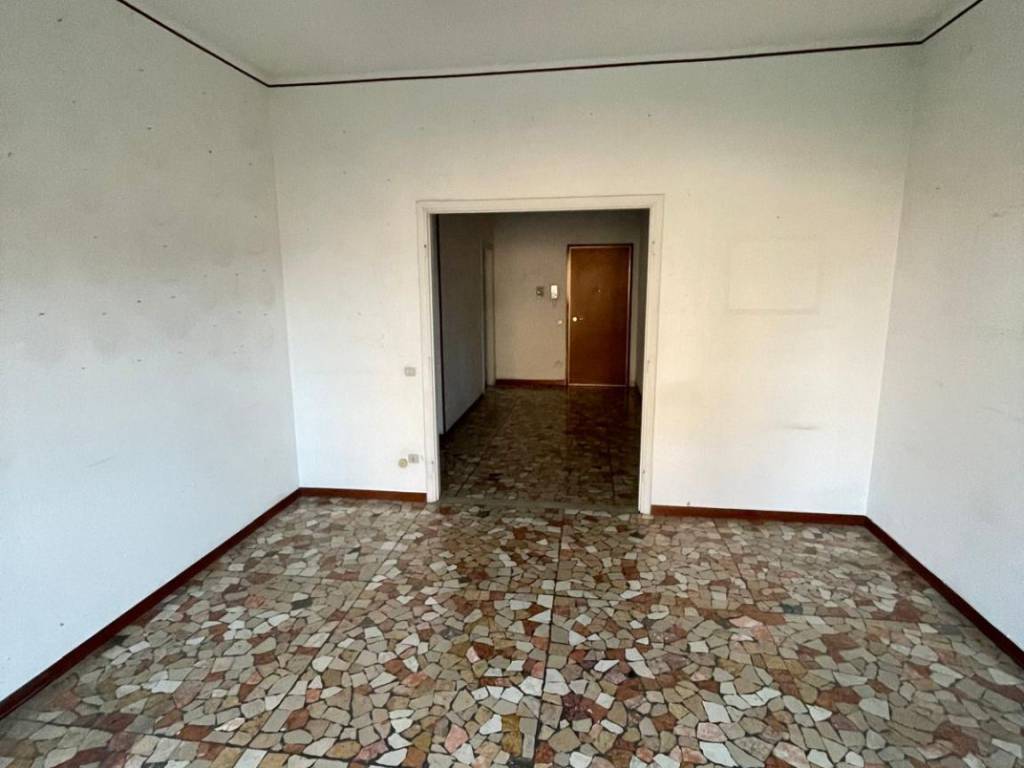 Appartamento a Alessandria in Viale Medaglie d'Oro, 34 - Foto 2