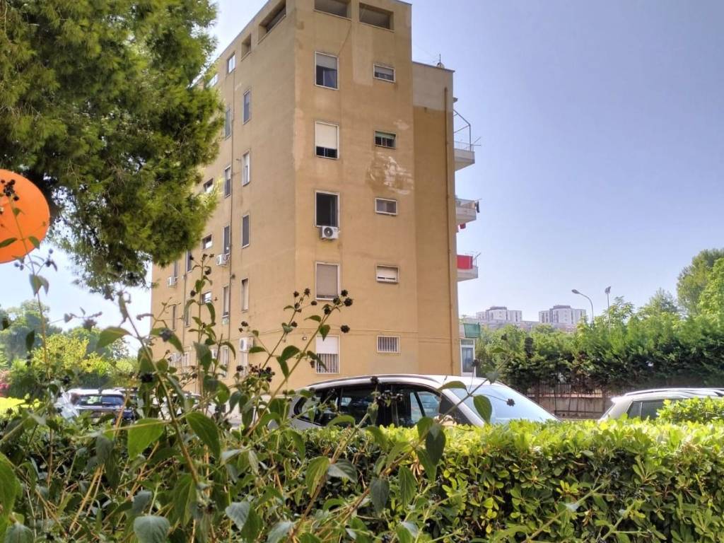 Appartamento a Taranto in Via Umberto Cagni, 2 - Foto 3