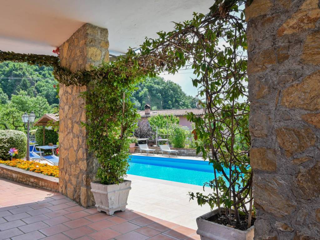 Villa a Piazza al serchio in Via G. Marconi - Foto 4