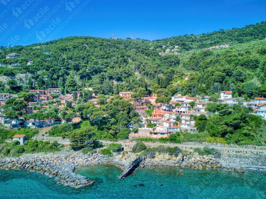 Appartamento a Andora in Via Aurelia, 111, 17051 Marina di Andora SV, Italia - Foto 2