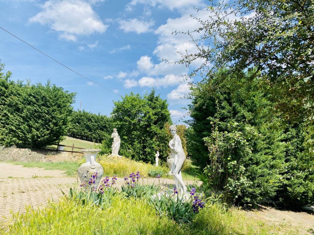 Villa a Agliano terme in Regione Salere, 76 - Foto 2