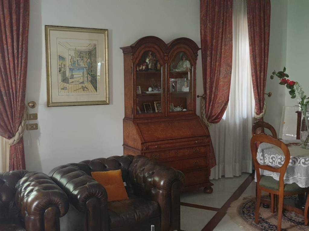 Villa a Lecce in Via Mario Moscardino - Foto 2