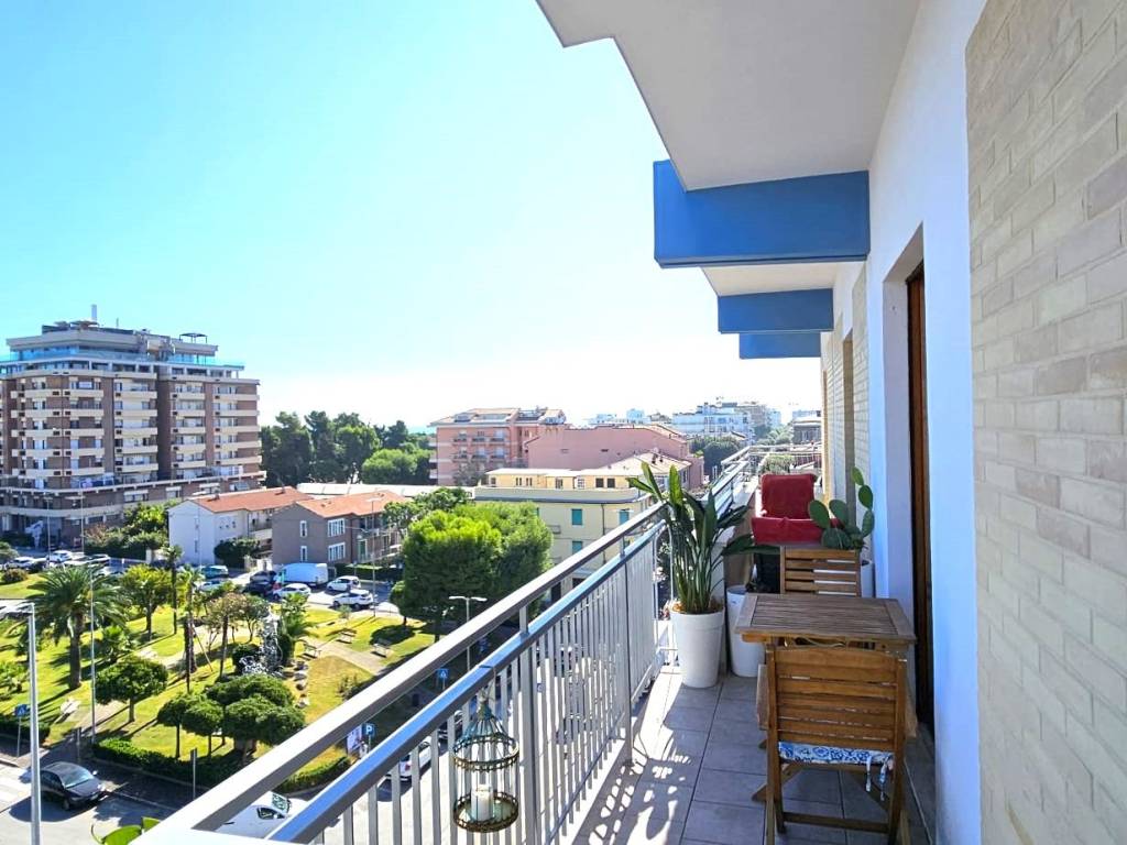Appartamento a Civitanova marche in Viale Giacomo Matteotti - Foto 2